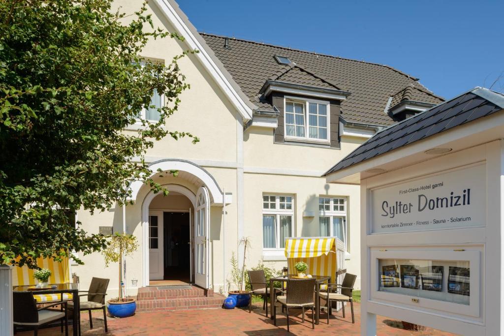 Sylter Domizil Hotel Wenningstedt-Braderup Exterior photo