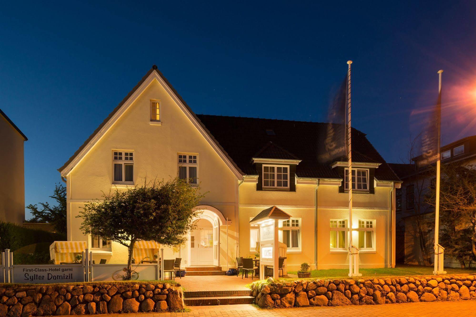 Sylter Domizil Hotel Wenningstedt-Braderup Exterior photo